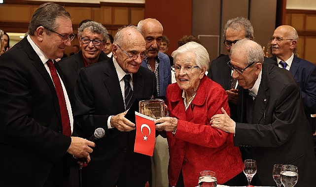 Nilüfer’de Okuma Kültürüne verilen katkı ödüllendirildi – KÜLTÜR & SANAT