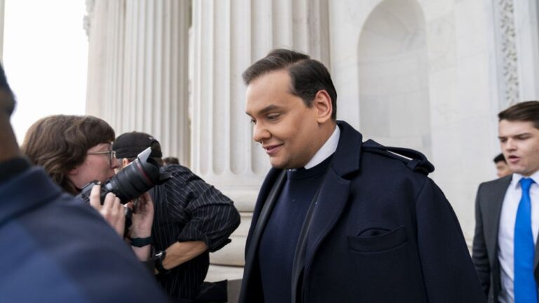 ABD: Tartışmaların odağındaki George Santos Temsilciler Meclisi’nden ihraç edildi