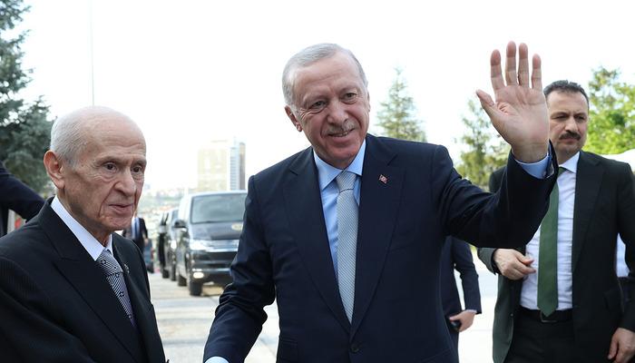 Son Dakika | Ankara'daki Sürpriz Cumhuriyet İttifak Zirvesi: Başkan Erdoğan Bahceli ile tanıştı