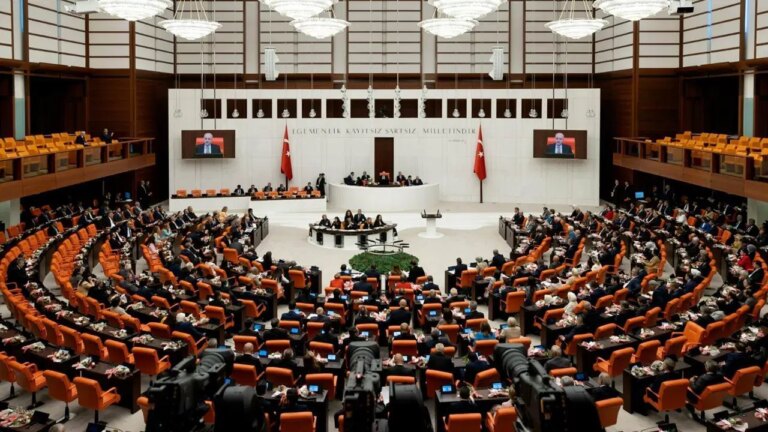 Son Dakika … Parlamento Genel Kurulu'nda 5 HSK Üyesi – Türkiye Haberlerini Breaking