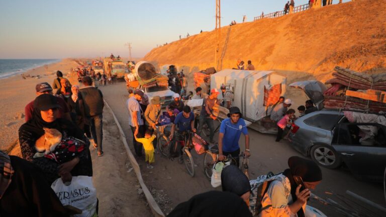 Katil İsrail'i katliam ve açlıkla göç etmeye zorlasa da, Gazze'deki 900 bin kişi yerini terk etmedi