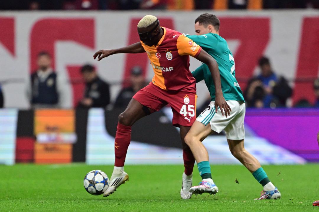 İngiliz futbol efsanesi söylediklerinden pişmanlık duyuyor! Osimhen'den özür diledi ... 2